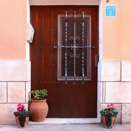 Vivienda Turistica El Ciclamen Apartment Mora de Rubielos Exterior photo